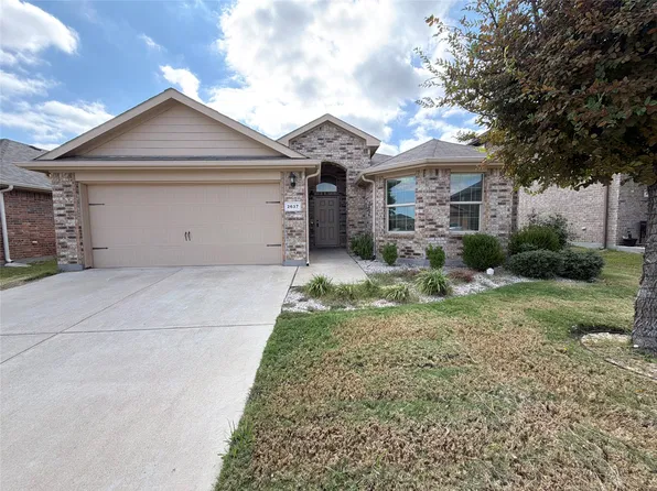 2637 Gains Mill Dr, Fort Worth, TX 76123