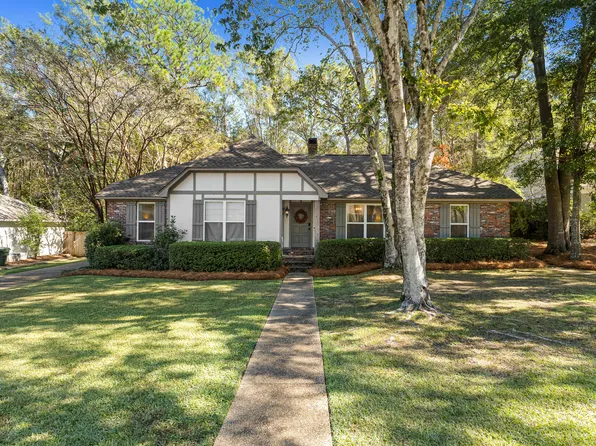 1208 Sandlewood Dr, Hattiesburg, MS 39402