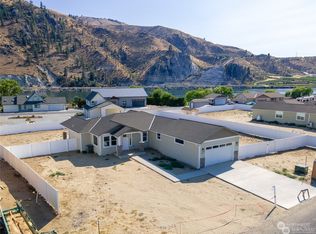 3862 Stayman Flats Rd, Chelan, WA 98816
