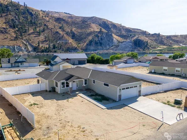 3862 Stayman Flats Road, Chelan, WA 98816