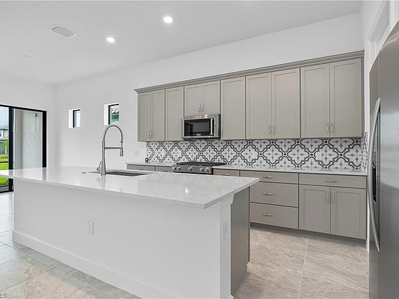 3rd image of 20414 Pebble Glen Dr