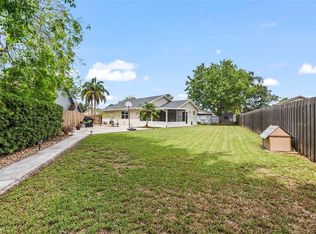 8201 SW 41st Ct, Davie, FL 33328