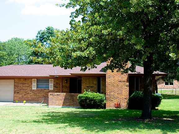 4th image of 1207 Mockingbird St