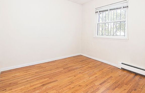 5th image of 2325 36th St #2