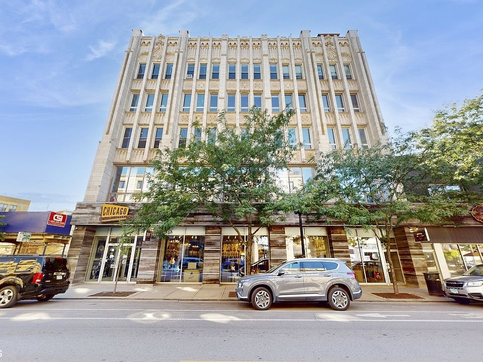 1st image of 3323 N Paulina St APT 4B