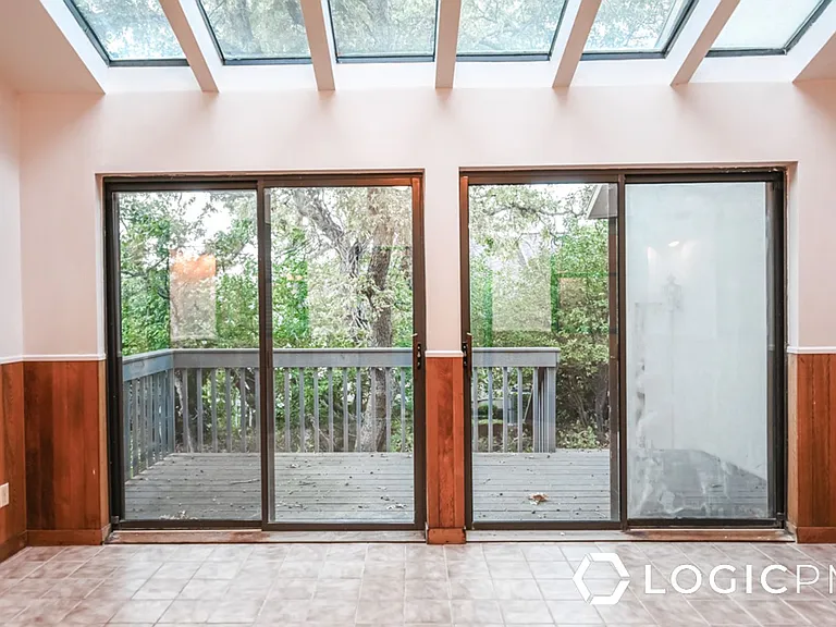 2298 E Oak Leaf Way — Photo 12