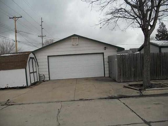 3rd image of 1421 W 6TH
