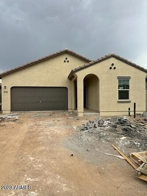 1st image of 47751 W COE Street