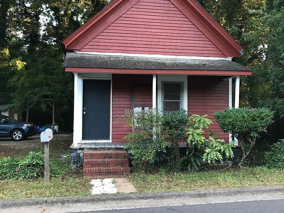 2nd image of 83 Savannah St