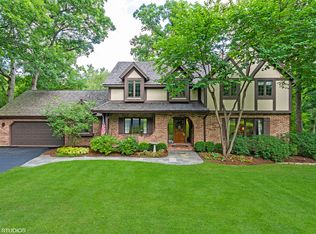 42W286 Jens Jensen Ln, St Charles, IL 60175