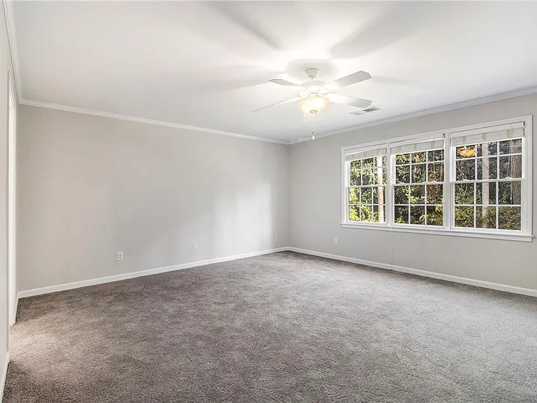 960 Landmark Dr — Photo 28