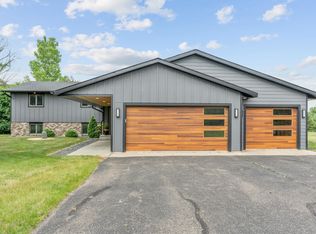804 Grant Ave, Hudson, WI 54016