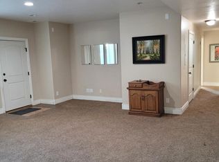 1259 S Shotley Bridge Dr, Syracuse, UT 84075