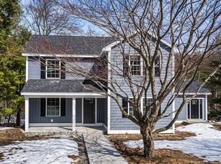 35 Homestead Rd, Lynnfield, MA 01940