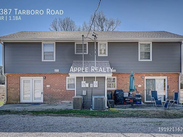 1387 Tarboro Rd — Photo 22