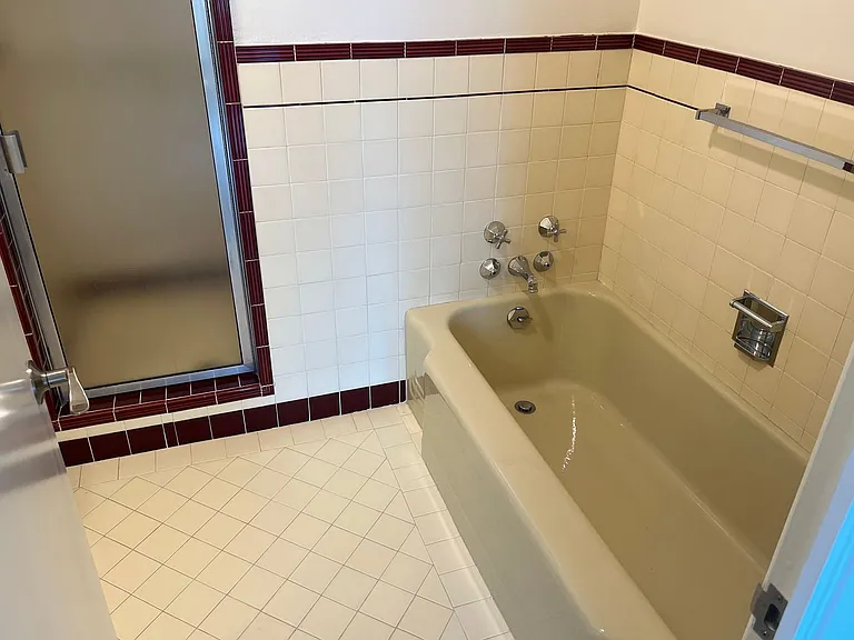 1000 Green St #502 — Photo 17