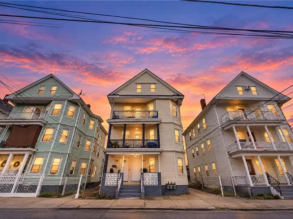 228 Saratoga St, Providence, RI 02905