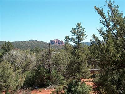 2nd image of 67 Sandstone Drive