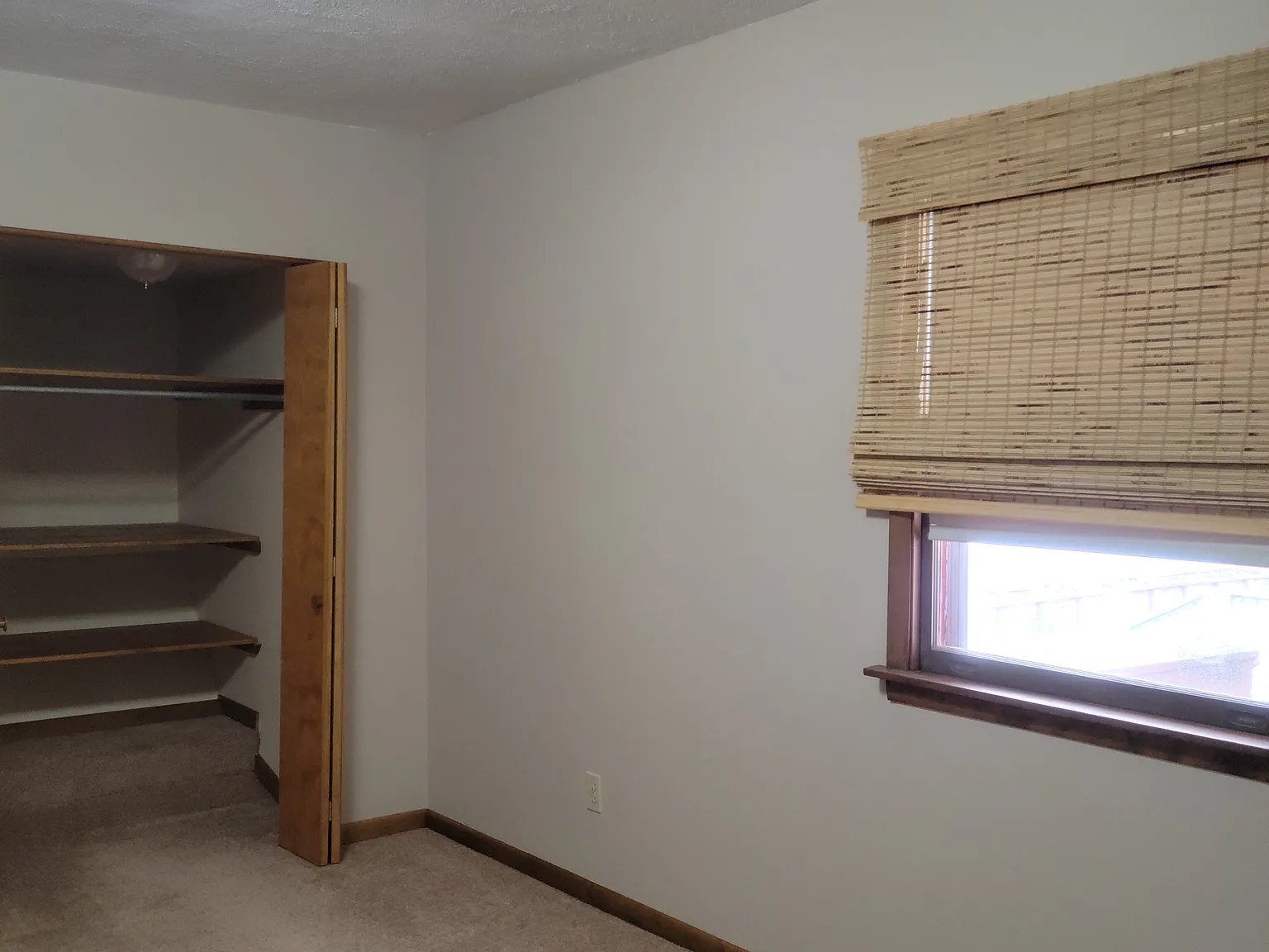 3 bed, 2.0 bath, $650 — Photo 3