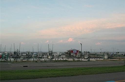 4th image of 126 W Scenic Dr