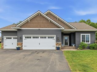 5226 Waylon Street, Eau Claire, WI 54703