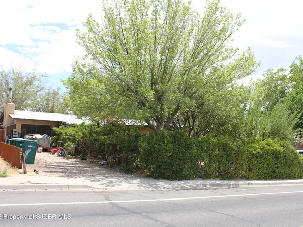 3216 N Dustin Ave, Farmington, NM 87401