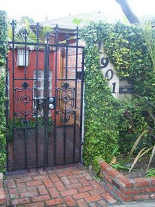 1901 Griffith Park Blvd, Los Angeles, CA, 90039