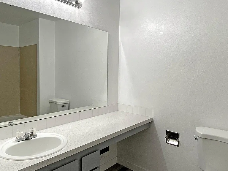 5037 S Orchard St #A — Photo 7
