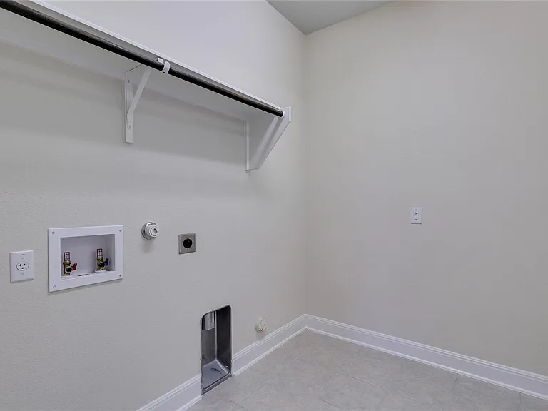 3009 Silvergrass Cv — Photo 22