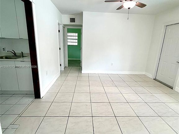 5th image of 12841 Green Ave