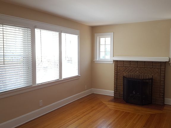 3rd image of 3530 Madison Park Ave