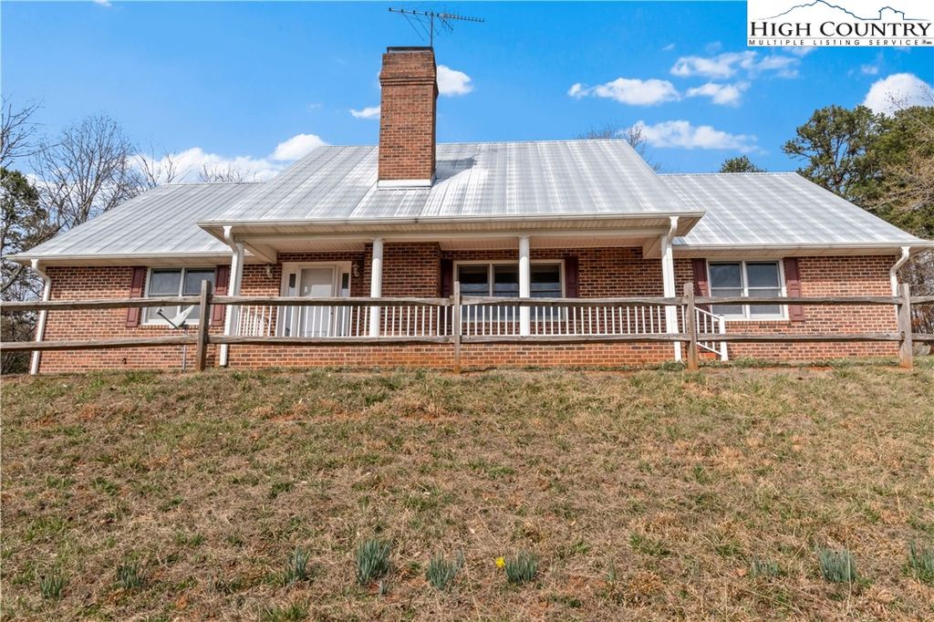 Apartment in Elkin, Elkin Valley - View 4