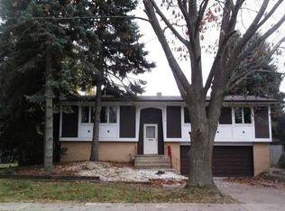 17 Columbus Pkwy, Buffalo Grove, IL
