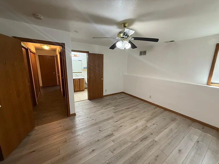 2101 Green Valley Dr — Photo 15