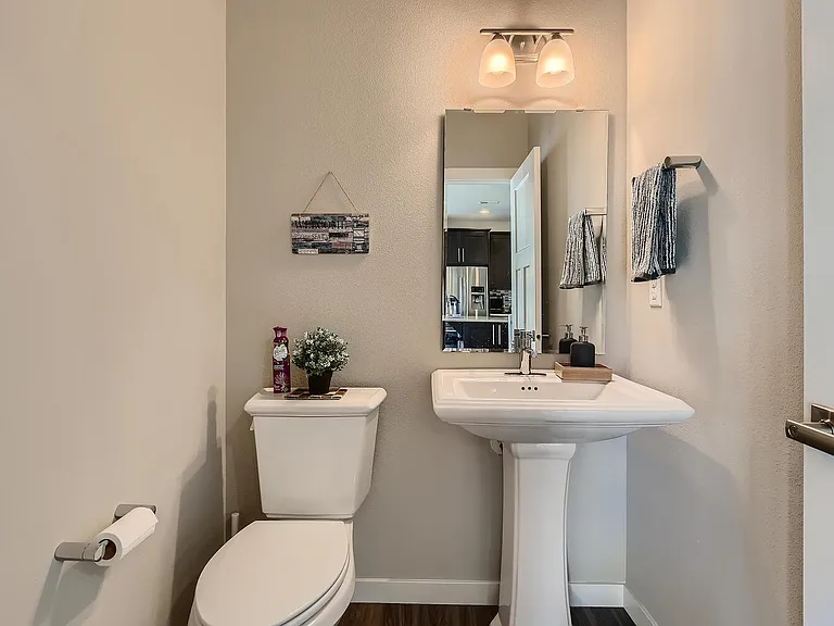 22531 42nd Dr SE — Photo 10
