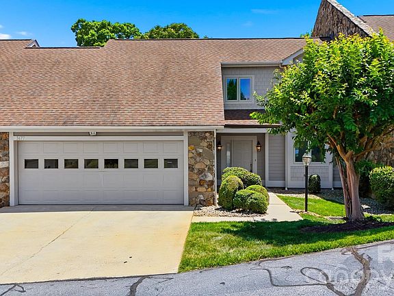 2nd image of 3677 Rock Bridge Dr NE