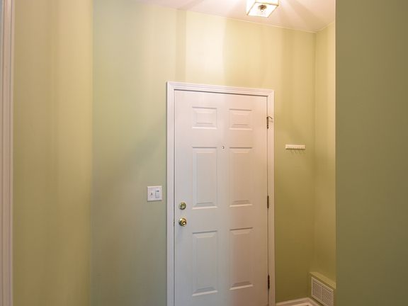 2nd image of 2250 Flagstone Ln