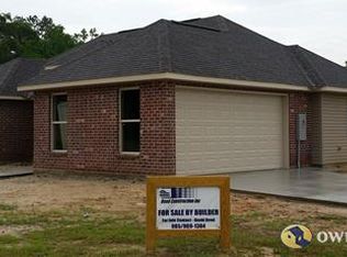 30028 Savannah Dr, Albany, LA 70711