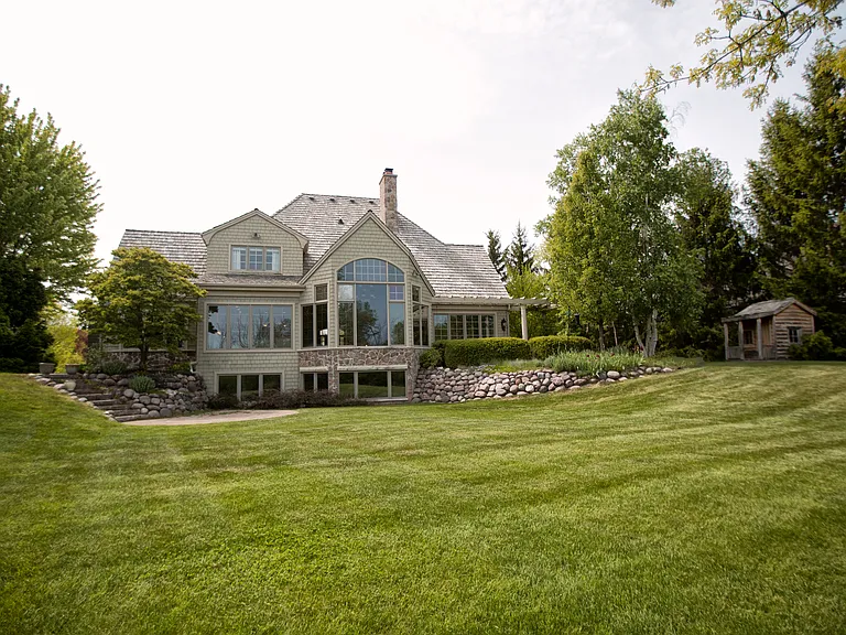 11560 N Canterbury Dr — Photo 46