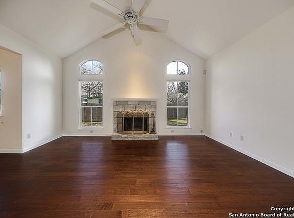 5th image of 211 Yoalana St