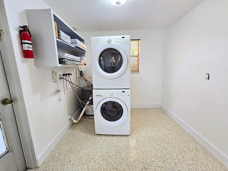 2101 Alvarado Ln — Photo 25