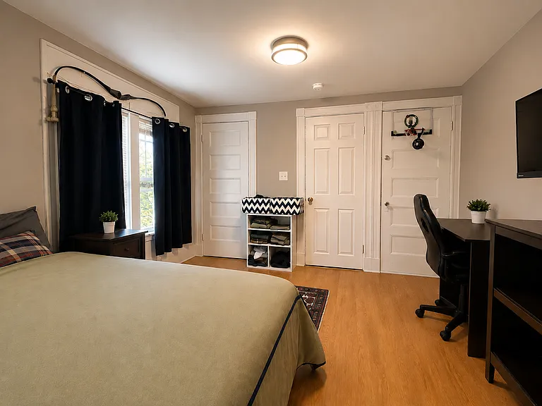 60 Fiske St #2 — Photo 8