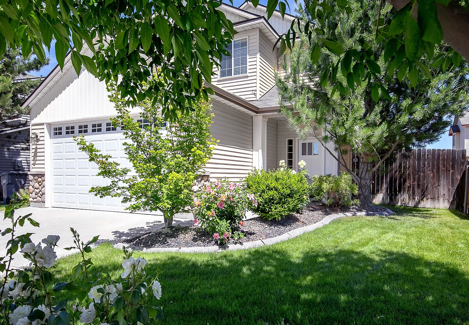 18248 Viceroy Ave — Photo 1