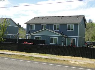 31 W 4th St, Lowell, OR 97452