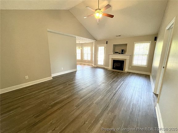 5th image of 315 Copper Creek Dr