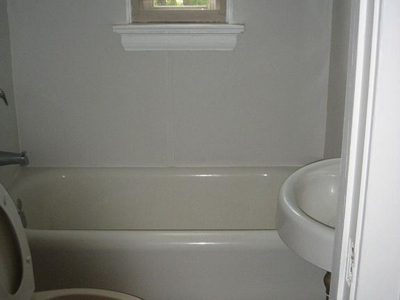 3rd image of 2240 Norwood Ave APT 33