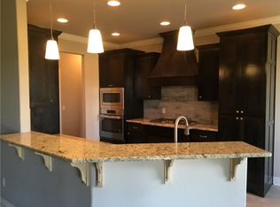 2500 SW Cadwell Ave, Bentonville, AR 72712