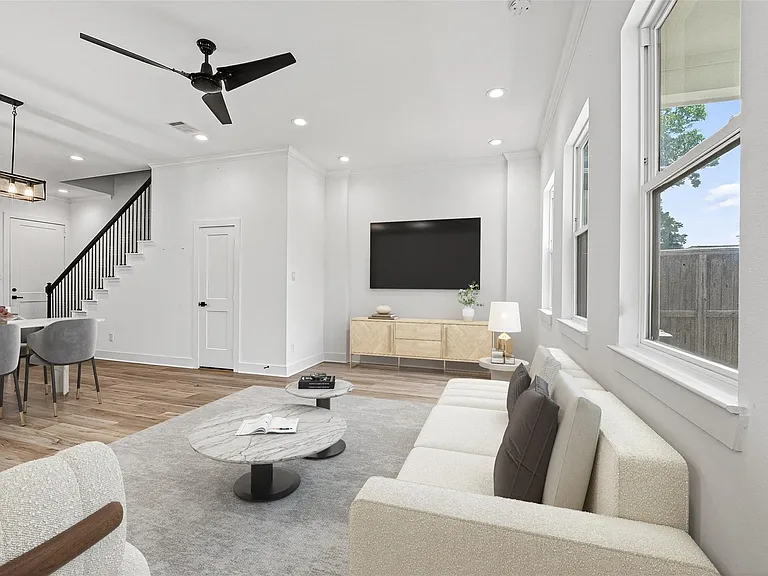 7314 Avenue L — Photo 10