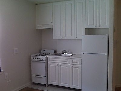 2nd image of 29 Murdock Ct APT 4g