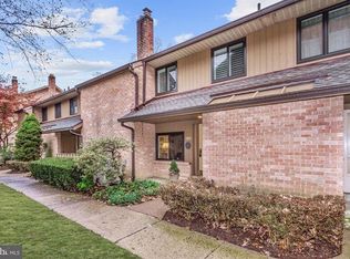 337 Paoli Woods Dr, Paoli, PA 19301